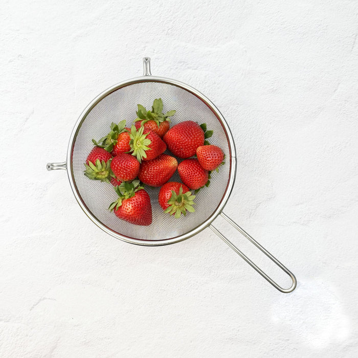 Three Snow Heavy Duty Self-Standing Stainless Steel Mesh Strainer 7.5" dia
