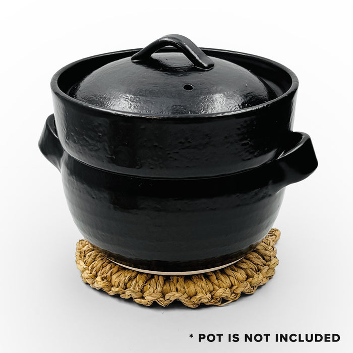 Nabeshiki Natural Rush Trivet for Hotpots and Pans - Medium