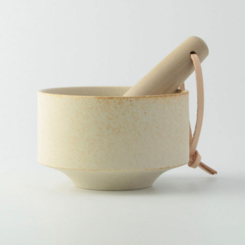 Yamatsu Matcha Tea Bowl Beige Combed Interior 12 fl oz / 5.9