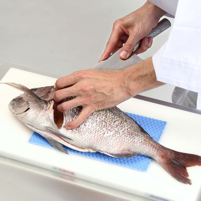 Fabricating Fish using Hasegawa Non Slip Mat Blue Waterproof
