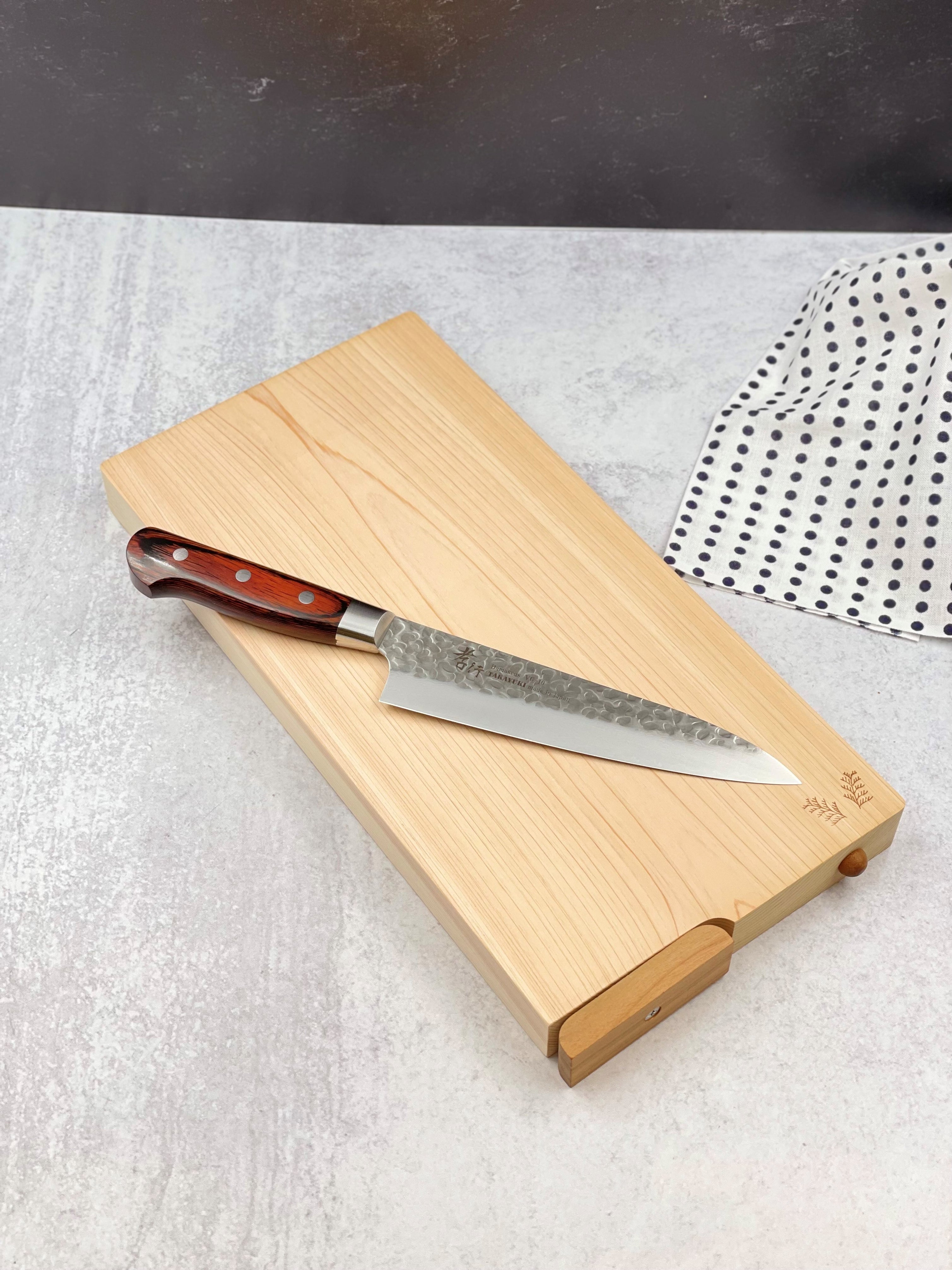 Japanese Chef Knives, Restaurant Supplies & Dinnerware | MTC Kitchen