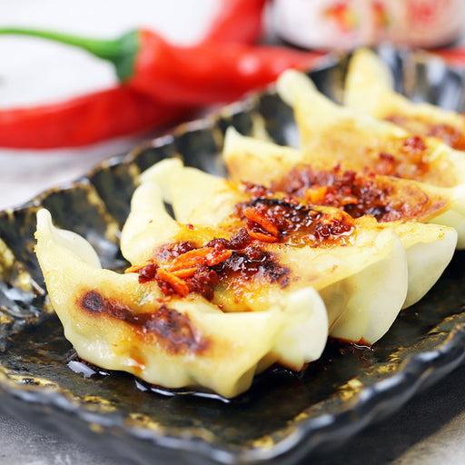 S&B Umami Topping Crunchy Garlic with Chili Oil Mild 14.1 oz / 400g